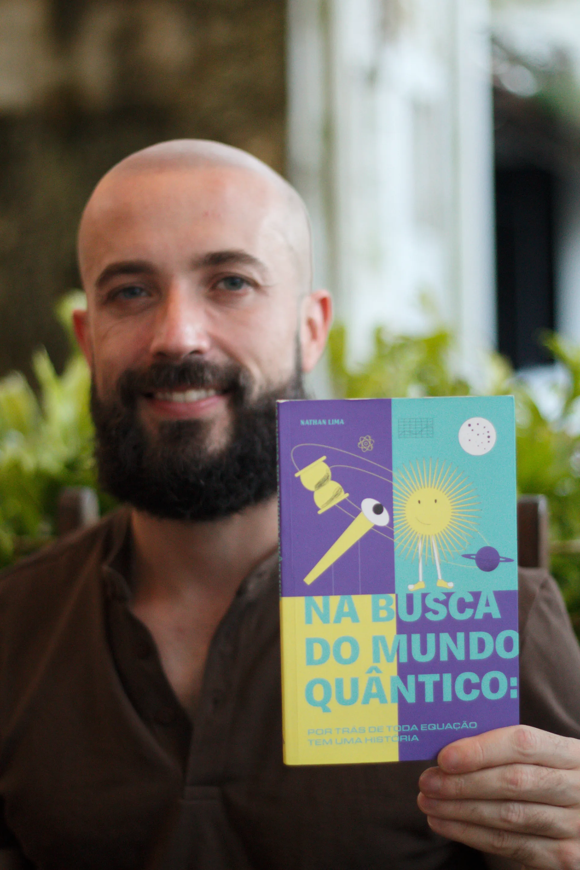 Professor Nathan Lima